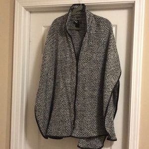 Black and white fall winter cape